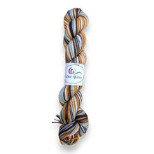 Lataa kuva Galleria-katseluun, Eldur yarns, raidoittuva sukkalanka 50g