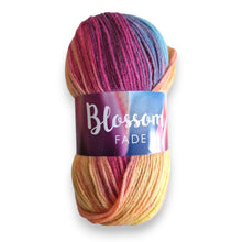 Lataa kuva Galleria-katseluun, Blossom Fade - sukkalanka 100g