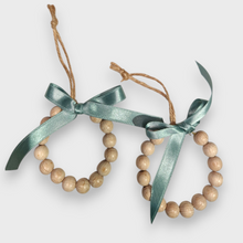 Lataa kuva Galleria-katseluun, Joulukoriste: helmikranssi