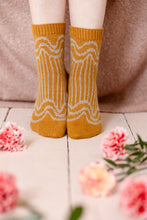 Lataa kuva Galleria-katseluun, Neuleaarteet -lehti