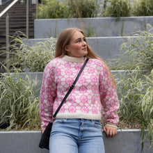 Lataa kuva Galleria-katseluun, Tarvikepaketti: Suunta-kirjoneulepaita