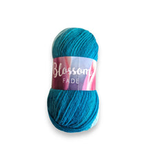 Lataa kuva Galleria-katseluun, Blossom Fade - sukkalanka 100g