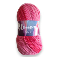 Lataa kuva Galleria-katseluun, Blossom Fade - sukkalanka 100g