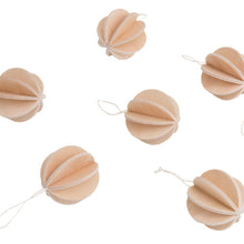 Lataa kuva Galleria-katseluun, Lovi kuusenpallot 3,5 cm