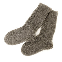 Lataa kuva Galleria-katseluun, Käsin neulotut Luotsi-villasukat