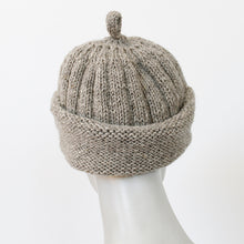 Lataa kuva Galleria-katseluun, Luotolaislippapipo (valmis)