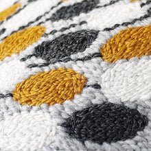 Lataa kuva Galleria-katseluun, Tuftaustarvikepaketti Riikinkukko-tyyny